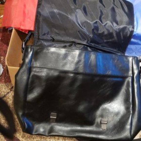 Kenneth Cole One Way Street bag nwt - Picture 4 of 5